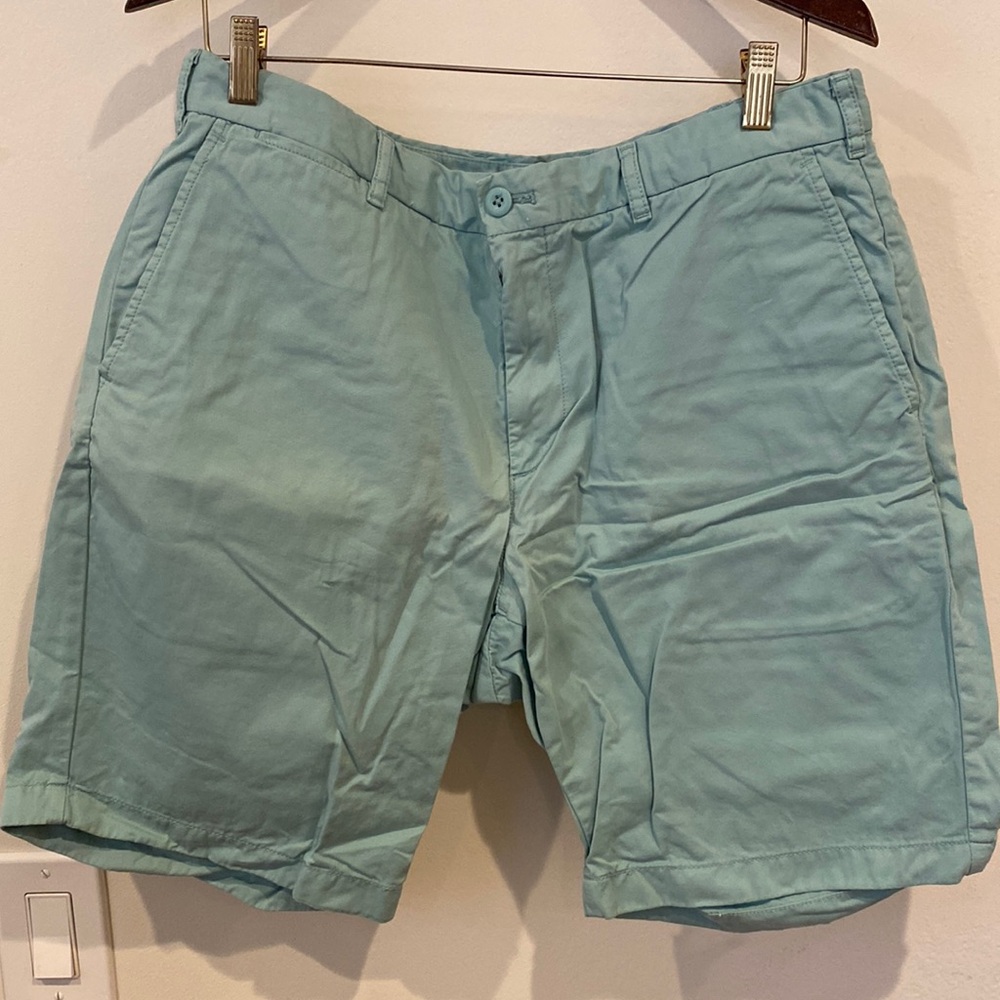 Uniqlo men’s large chino shorts